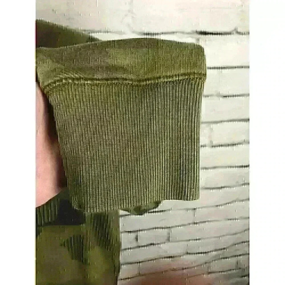 Nwt Penfield Mens Size XS Green Camo Long Sleeve Bridgeport Crew Sweater - Picture 9 of 9